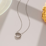 Venta al por mayor Collar elegante con colgante de diamantes de imitación de acero de titanio y círculo