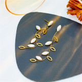 1 par de pendientes colgantes chapados en oro de 18 quilates de acero titanio con revestimiento de hojas de estilo coreano