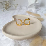 1 par de pendientes de aro chapados en oro de 18 quilates de acero inoxidable chapado en Color sólido cuadrilátero de estilo Simple elegante