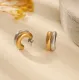 1 par de pendientes chapados en oro de acero titanio con forma de C de estilo simple