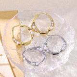 1 par de pendientes chapados en oro de 18 quilates con incrustaciones de círculo romántico clásico elegante y perla de acero inoxidable