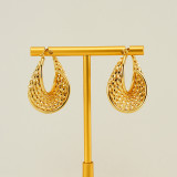 1 par de elegantes pendientes de aro chapados en oro de 18 quilates de acero inoxidable con revestimiento de rayas en forma de U