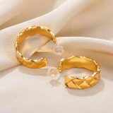 1 par de pendientes chapados en oro de 18 quilates de acero inoxidable con volantes plisados ​​chapados en Color sólido estilo Retro Simple