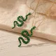 Collar con colgante de acrílico con revestimiento de acero de titanio y serpiente de moda
