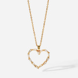 Nuevo Collar hueco chapado en oro en forma de corazón, collar de circón triangular de acero inoxidable para mujer