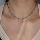 Collar de acero de titanio con cristal artificial geométrico elegante para mujer