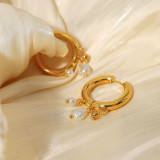 1 par de pendientes chapados en oro de 18 quilates de acero inoxidable con revestimiento de perlas redondas estilo francés IG