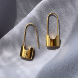 1 par de pendientes chapados en oro de 18 quilates de acero titanio con forma de U para mujer