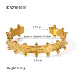 1 par de pendientes chapados en oro de 18 quilates de acero inoxidable con forma de C