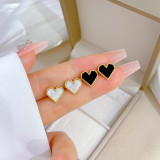 1 par de pendientes de concha de acero de titanio con incrustaciones de chapado en forma de corazón de estilo Simple informal