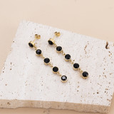 1 par de pendientes chapados en oro de 18 quilates con incrustaciones de circonio y forma de corazón redondo en forma de C de estilo clásico básico