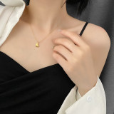 Collar de chapado de acero de titanio con forma de corazón de estilo simple