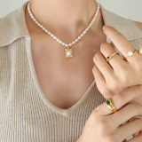 Collar con colgante chapado en oro de 18 quilates, elegante y lujoso, cuadrado, perla Artificial, chapado en acero de titanio
