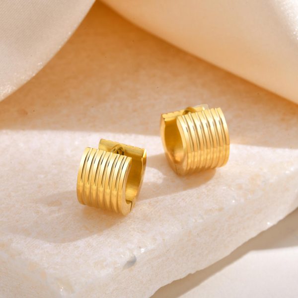 1 par de ear cuffs geométricos de acero inoxidable chapados en oro de estilo simple