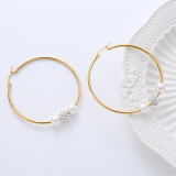 1 par de pendientes de aro de diamantes artificiales con incrustaciones de cuentas de acero inoxidable con perlas de estilo Simple y elegante a la moda