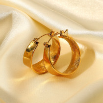 Pendientes lisos curvados de acero inoxidable chapados en oro de 18 quilates simples a la moda al por mayor