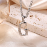 Collar con colgante de acero inoxidable con letras informales
