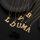 Collar con colgante de acero de titanio con letras de estilo simple