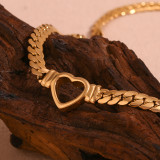 Collar chapado en oro de 18 quilates con revestimiento de acero inoxidable en forma de corazón de estilo simple