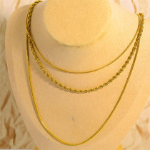 Collares acodados chapados en oro de acero titanio 18K del color sólido de Streetwear del estilo simple a granel