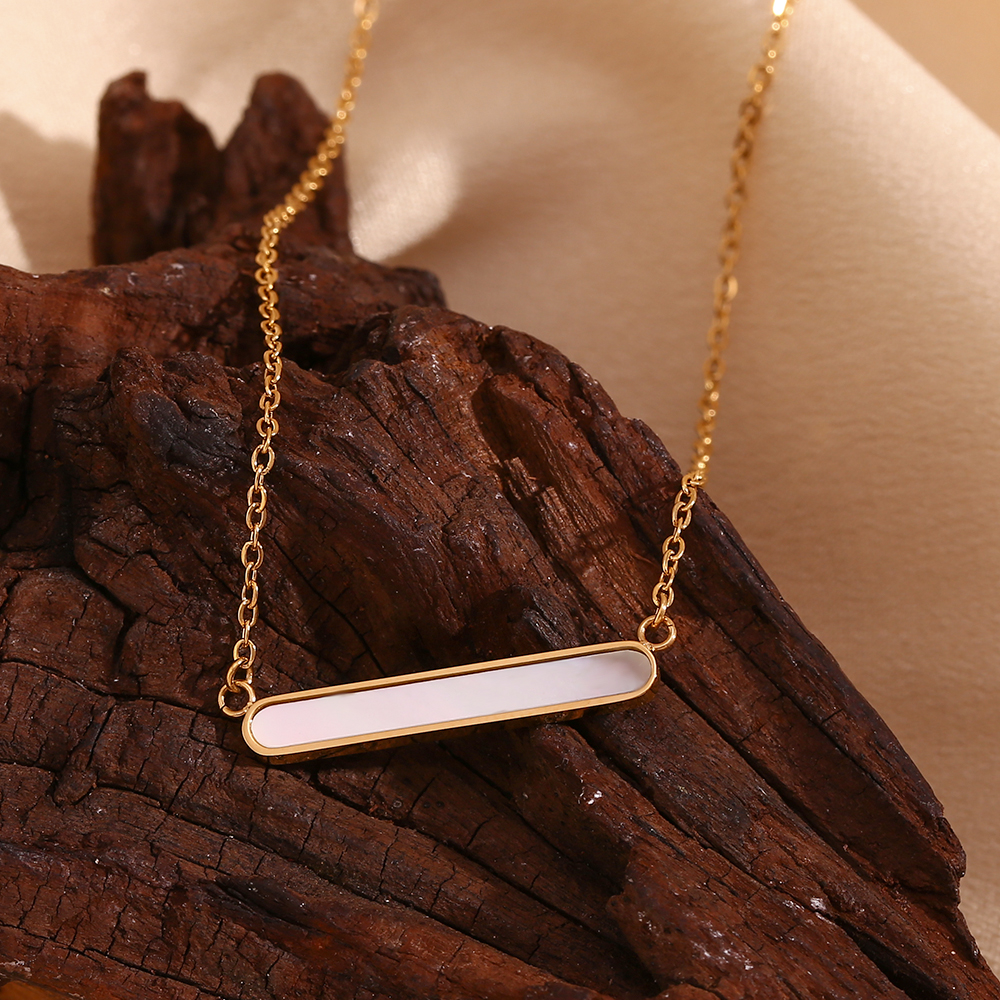 Collar pendiente plateado oro del acero inoxidable 18K del cuadrado del estilo simple a granel