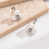 1 par de pendientes chapados en oro de 14 quilates con incrustaciones de flores de estilo Simple y elegante, perlas artificiales de acero inoxidable