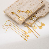 1 par de pendientes colgantes chapados en oro con diseño artístico de mariposa y cruz humana, chapados en acero inoxidable
