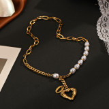 Collar de perlas artificiales con incrustaciones de acero inoxidable en forma de corazón de moda