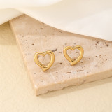 1 par de pendientes chapados en oro blanco de acero inoxidable pulido con forma de corazón de estilo Simple y bonito