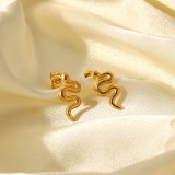 Pendientes en forma de serpiente de acero inoxidable galvanizado en oro de 18 quilates