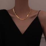 Collar de collares en capas con revestimiento de acero de titanio de color sólido de estilo simple estilo IG