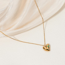 Collar con colgante chapado en oro con incrustaciones de acero inoxidable con forma de corazón de estilo Simple IG