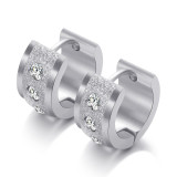 Pendientes redondos huecos tachonados con diamantes esmerilados chapados en oro de 18 quilates de acero inoxidable de estilo simple