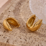 1 par de pendientes de aro chapados en oro de 18 quilates con forma de U de estilo simple