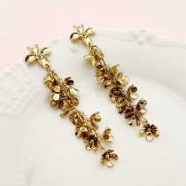 1 par de pendientes colgantes chapados en oro de acero inoxidable chapados en flores estilo vintage