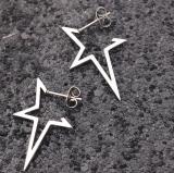 Fashion Star Pendientes colgantes con forma de estrella de acero inoxidable, 1 par