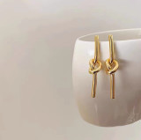1 par de pendientes chapados en oro de acero titanio con revestimiento de Color sólido de estilo Simple para mujer