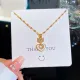 Collar con colgante de circón con incrustaciones de cobre y acero titanio en forma de corazón de estilo simple