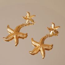 1 par de elegantes pendientes colgantes chapados en oro de 18 quilates de acero inoxidable con revestimiento de estrella de mar