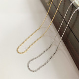 Collar plateado oro Titanium del acero 18K del color sólido del estilo simple en bulto