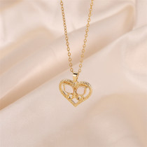 Collar con colgante chapado en oro de 18K chapado en acero inoxidable con mariposa en forma de corazón de estilo Simple romántico