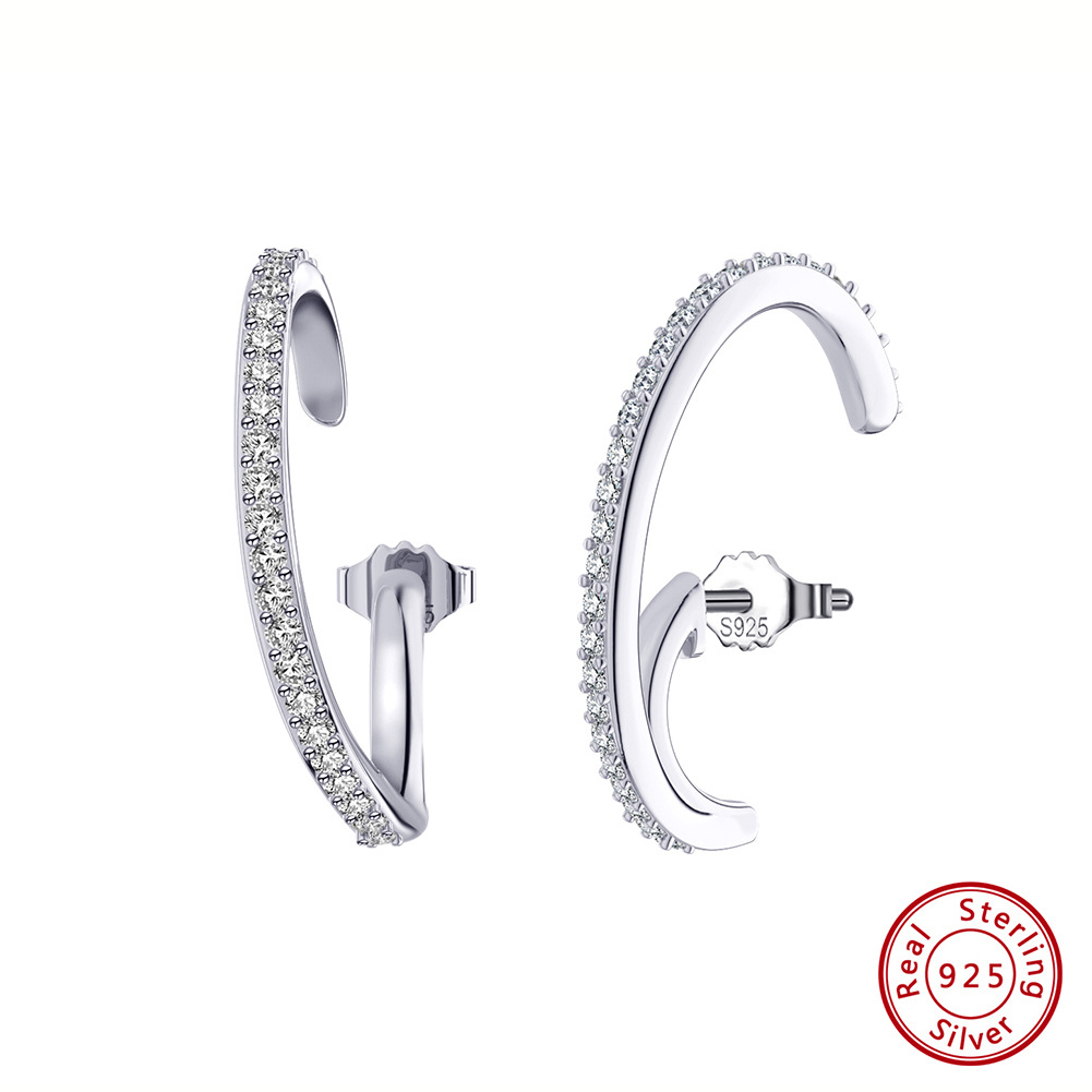 1 par Diseño original Boda Estilo moderno Forma de C Incrustación de revestimiento asimétrico Plata de ley Circón Chapado en oro de 14 quilates Chapado en oro blanco Pendientes chapados en plata