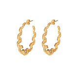 Pendiente de metal en forma de C que combina con todo estilo europeo, americano y francés Pendientes elegantes retro chapados en oro de acero inoxidable para mujer Pendientes personalizados