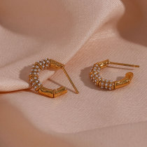 Pendientes para mujer chapados en oro de 18 quilates con incrustaciones de acero inoxidable y forma de C de estilo moderno