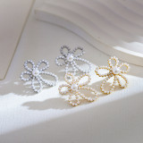 1 par de pendientes de perlas de acero inoxidable con incrustaciones de flores de estilo coreano para mujer