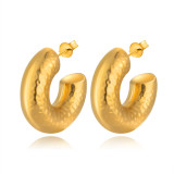 1 par de pendientes chapados en oro de 18 quilates de acero inoxidable con forma de C de estilo Simple para mujer