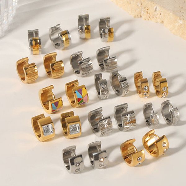1 par de pendientes chapados en oro de 18 quilates con incrustaciones de bloques de color de estilo simple y diamantes de imitación de acero inoxidable