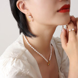 Pendientes de acero de titanio con forma de C a la moda, pendientes de acero inoxidable con incrustaciones de perlas artificiales, 1 par