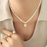 Collar con colgante chapado en oro de 18 quilates, elegante y lujoso, cuadrado, perla Artificial, chapado en acero de titanio
