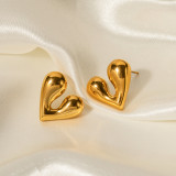 1 par de pendientes chapados en oro de 18 quilates de acero inoxidable con forma de corazón de estilo sencillo